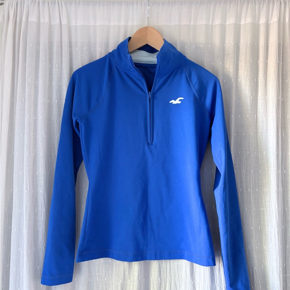 Hollister Women's Blue Quarter-Zip Sweatshirt